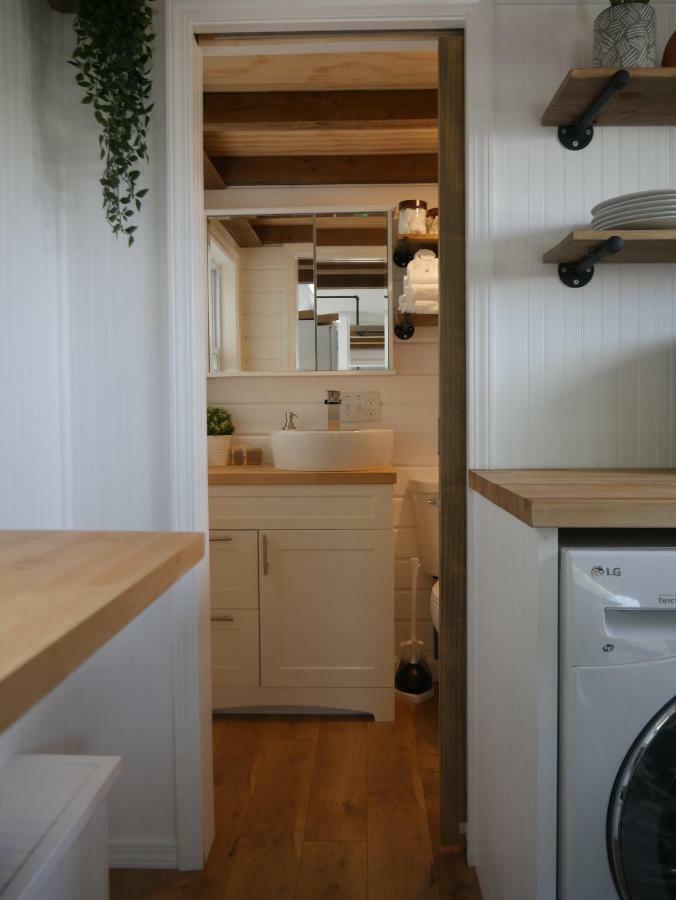 Hygge Tiny Home Hue-Gah Leeds Exterior photo