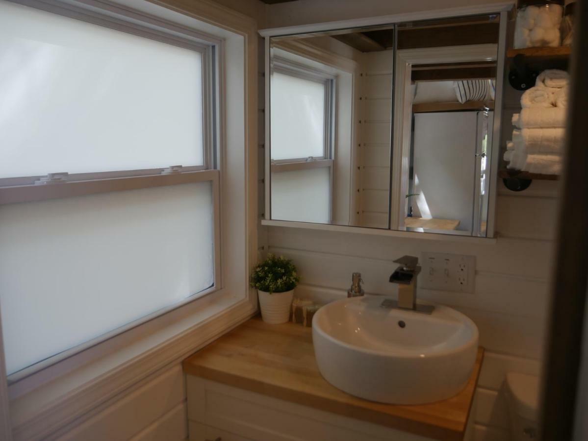 Hygge Tiny Home Hue-Gah Leeds Exterior photo