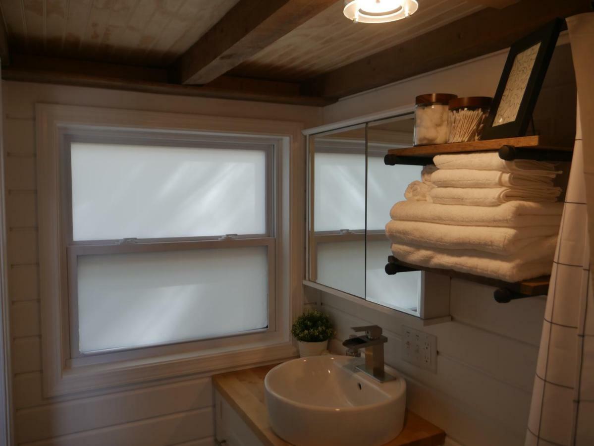 Hygge Tiny Home Hue-Gah Leeds Exterior photo
